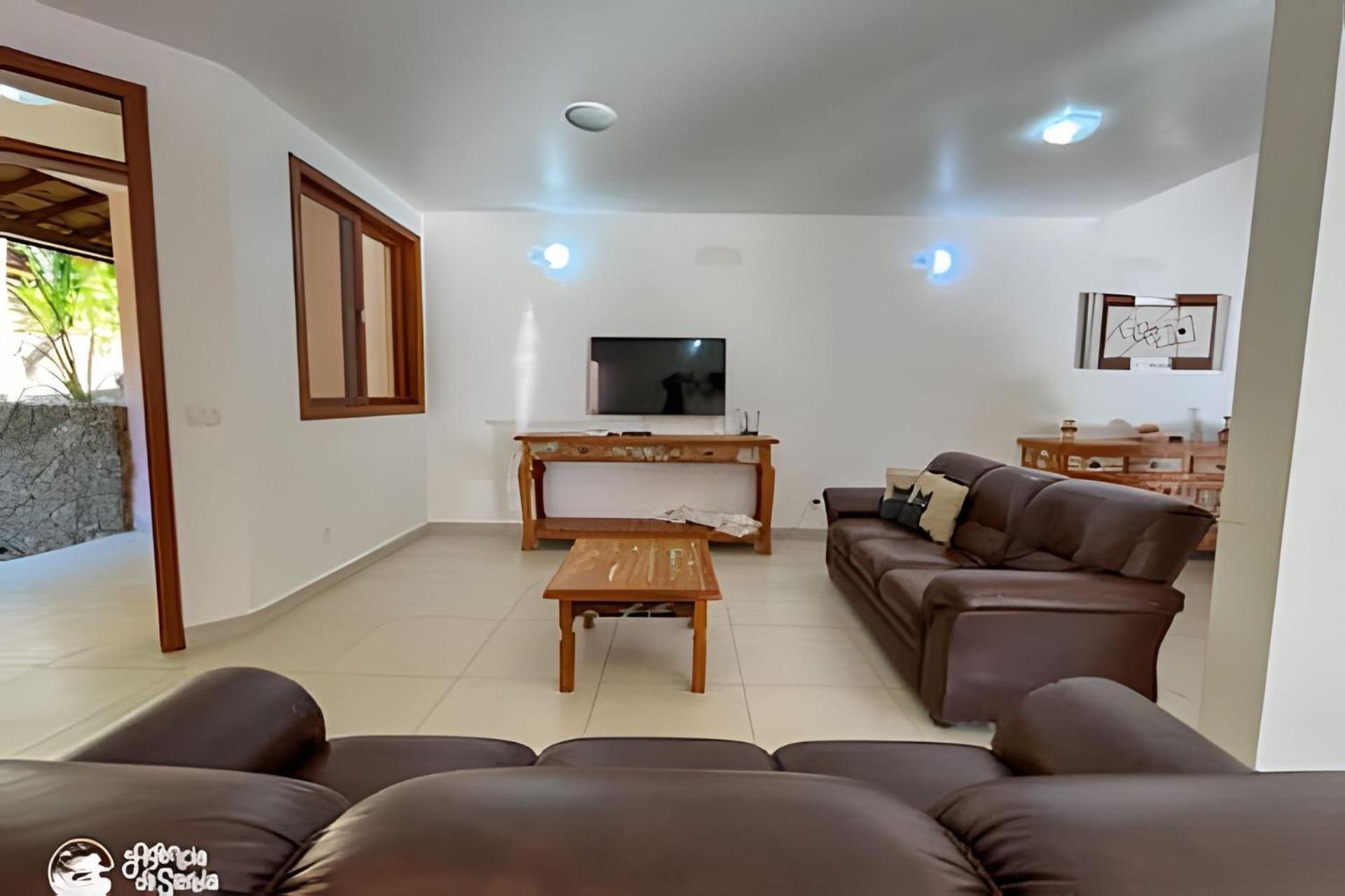 Linda Casa Com Varanda Gourmet Em Condominio Ілябела Екстер'єр фото