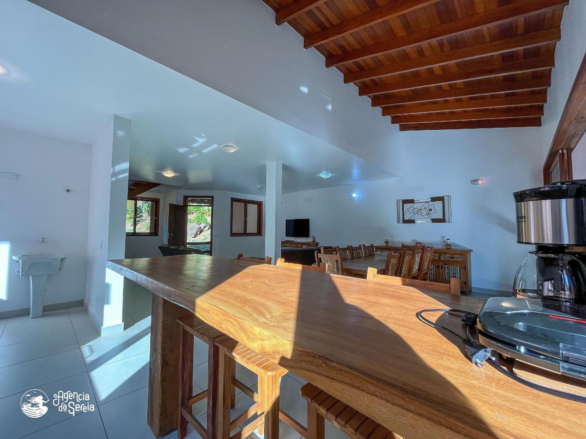Linda Casa Com Varanda Gourmet Em Condominio Ілябела Екстер'єр фото