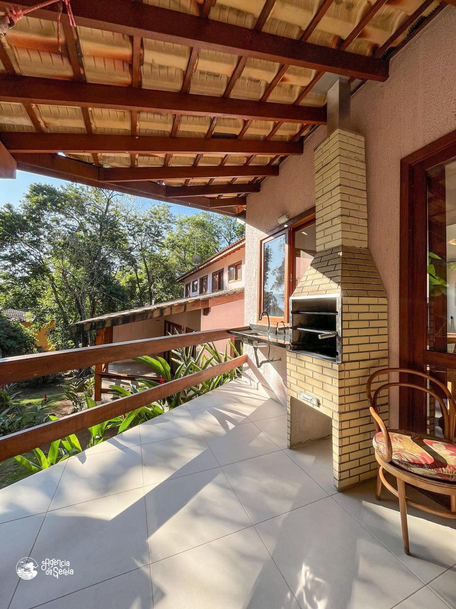 Linda Casa Com Varanda Gourmet Em Condominio Ілябела Екстер'єр фото